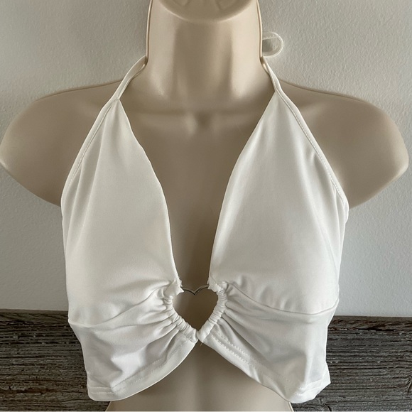 White skirt and crop top halter set size medium - Picture 2 of 6